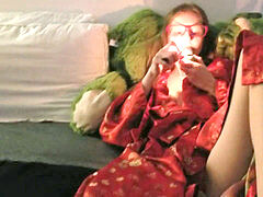 Enthousiasteling, Duits, Man, Moeder die ik wil neuken, Orgasme, Roodharige vrouw, Roken, Alleen