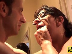 緊縛, イギリス人, イマラチオ, Hd, 熟年, 現実, コキ, おもらし