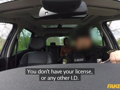Enthousiasteling, Kont, Grote mammen, Auto, Hondjeshouding, Masturbatie, Buiten, Uniformpje