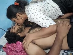 Asiático, Dormitorio, Pareja, Novia, Casero, Indio, Besar, Hermanas
