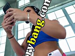 Kelsi Monroes Phat Big Butt Endures Relentless Pounding on Ass Parade