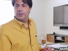 Leie, Grosser schwanz, Blondine, Hundestellung, Aufs gesicht abspritzen, Hardcore, Hd, Interrassisch