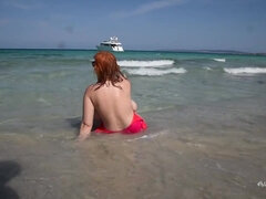 Belle grosse femme bgf, Plage, Gros seins, Grosse, Mère que j'aimerais baiser, Maman, Public, Solo