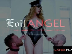 Asiatisch, Grosse titten, Spermaladung, Kehlenfick, Schwanz, Aufs gesicht abspritzen, Leder, Milf