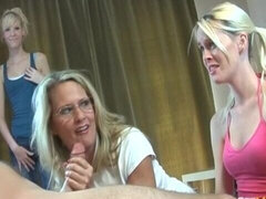 Grosser arsch, Grosser schwanz, Blondine, Blasen, Schwanz, Handjob, Dürr, Jungendliche (18+)
