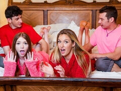 18 летние, Большая жопа, Большой член, Минет, Собачьи, Куколка, Молоденькие, Сиськи