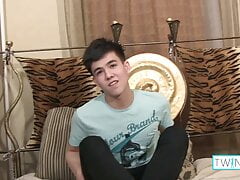 Hardcore Lover Xander Drills Himself With A Dildo!