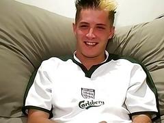 Stunning British couple fuck missionary