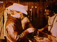 Free Blowjobs In This Gay Porn Store