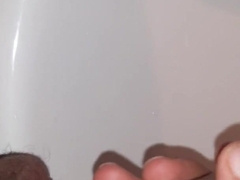 غسل القضيب بعد التبول Wash the Wood after Urination