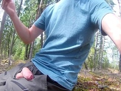 exhibitionist loves getting covered in cum outdoors in gay action