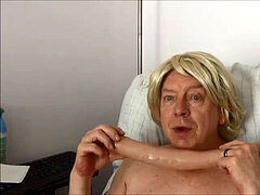 wild Gigi fellates dildos