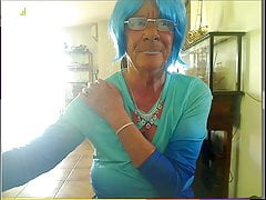 toute en bleu en cam