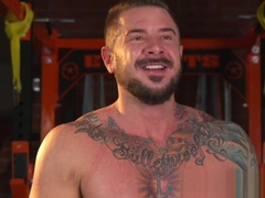 Edged stud tiedup and dicksucked at the gym