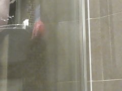 Piss in shower