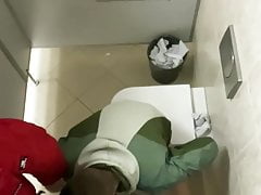 Twink sucking dick through GloryHole