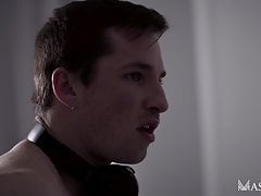 GABRIEL CLARK AND THYLE KNOXX ENJOY HOT SELF-ISOLATION FUCK
