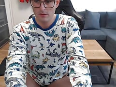 German cute boy jerks off twice on livecam and plays with dildo