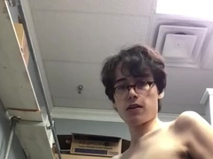 YOUNGSTER SPUNKING IN OFFICE (PUBLIC)