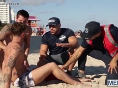 Muscle hunk Olyvier38 enjoys a wild anal gangbang party