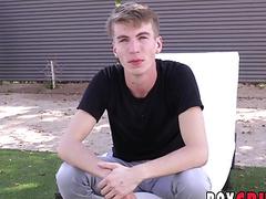 Sexy blonde works out an orgasm in the shower