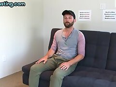 Jock amateur with beard in solo casting