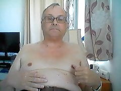 daddy strokes on cam