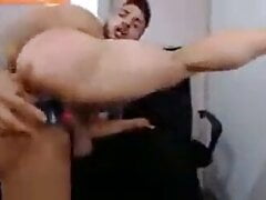 Juega mas asii! Con tu culo!