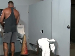 Gym Gloryhole - Alessio Romero, Brian Bonds