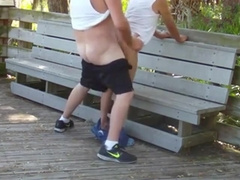 Gordito se la mete a abuelo en publico