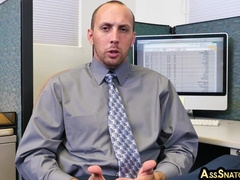 Grizzly manager requests three way in office inbetween him n fucking partners