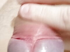 My girlfriend threw off a photo of her ass with a black dick inside, I already started to masturbate on her imagining my