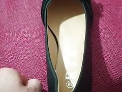 Cum in schoolmate's ballet flat