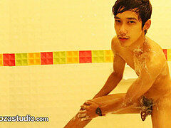 Gay teenager receives intense blowjob