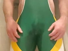 Muscle bull piss in a singlet