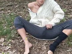 Lad selfie in the parc and spunk. Wow ultra-cutie and smoothly-shaven