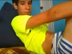 Latino Twink Shows Off When Jerking 4