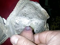 cum bra
