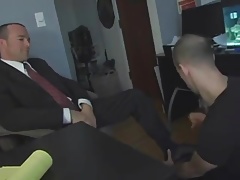 boss does worker