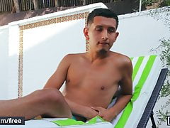 Pierce Paris Roman Blake - Poolside Pumping - Men.com