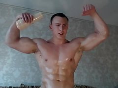 Sweaty bodybuilder uses toys for the most pleasure