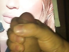 Kylie Jenner cum tribute
