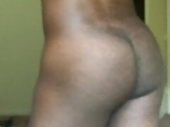 Shaking my ass in slow motion! Gay guys message me!