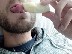 Jomilove giving a passionate blowjob to a banana