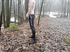 Mark out for a run and cuming along the highway