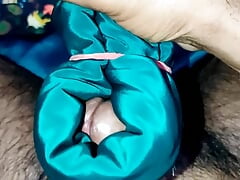 Satin silk handjob porn - Satin crap salwar fabric rubbing on dick head (125)