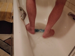 Total_Pig washes in the bathtub and displays off his pecker and culo