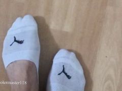 I Cum on my feet ans my favorite white Peds socks