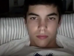Cute Twink's Sexy Webcam Handjob