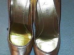 Gold heels pissed requested